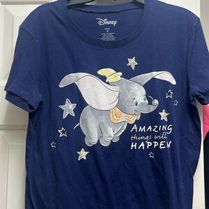 Disney Dumbo Women’s Small t-shirt